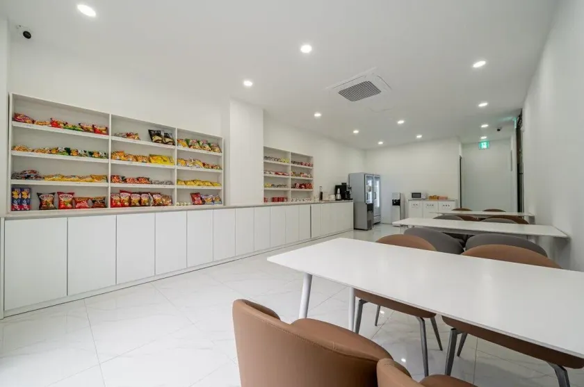 Hanabi Hotel - Image 1