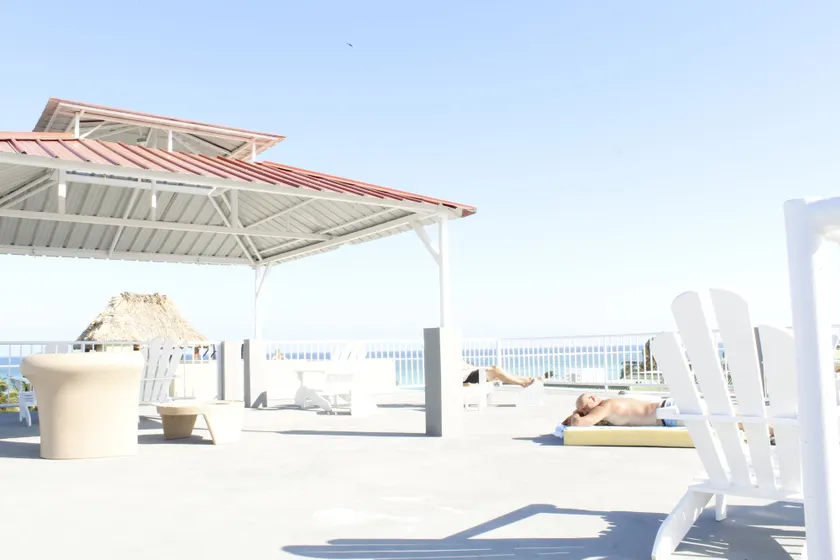 Laguna Hotel - Image 1