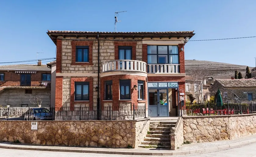 Hotel Rural La Consulta De Isar - Image 1