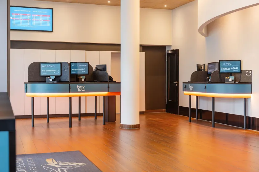 Hey Lou Hotel Frankfurt Airport - Image 1