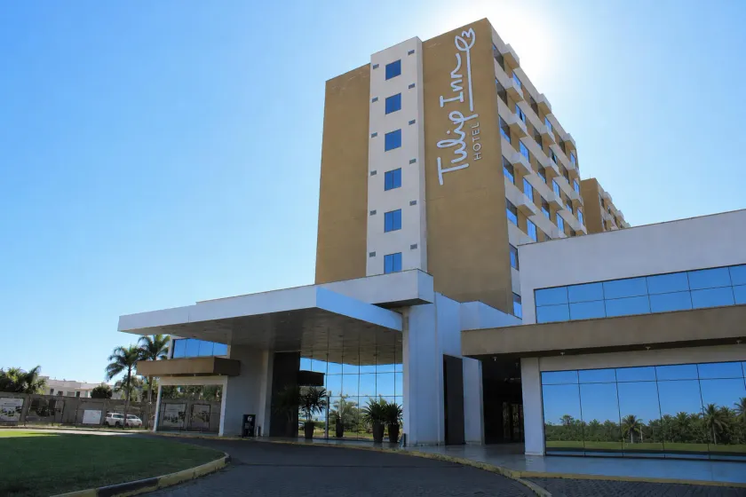 Tulip Inn Sete Lagoas - Image 1