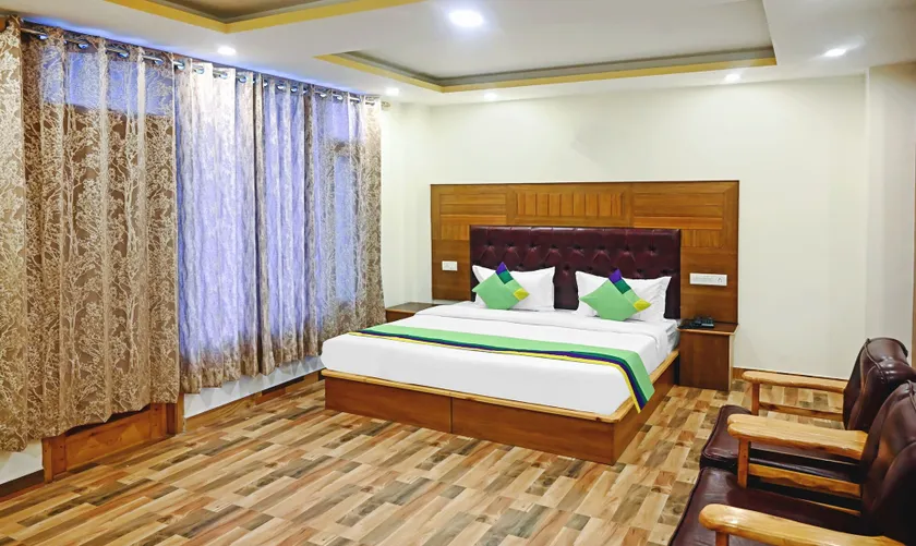 Treebo Dev With Valley View, Mall Road - Image 1
