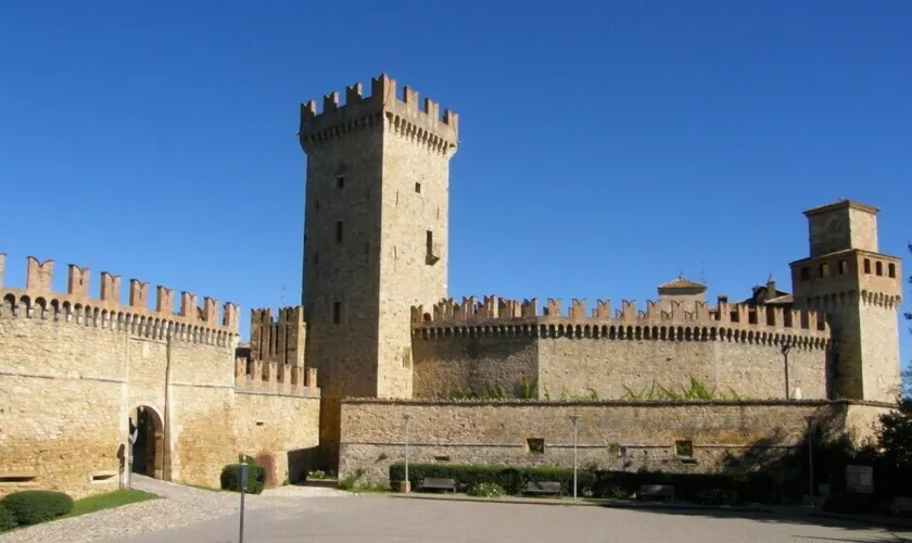 Hotel Castello Di Vigoleno - Image 1