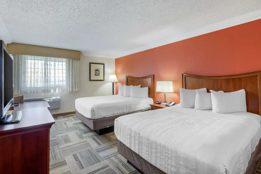 Best Western Plus Loveland Inn - Image 1