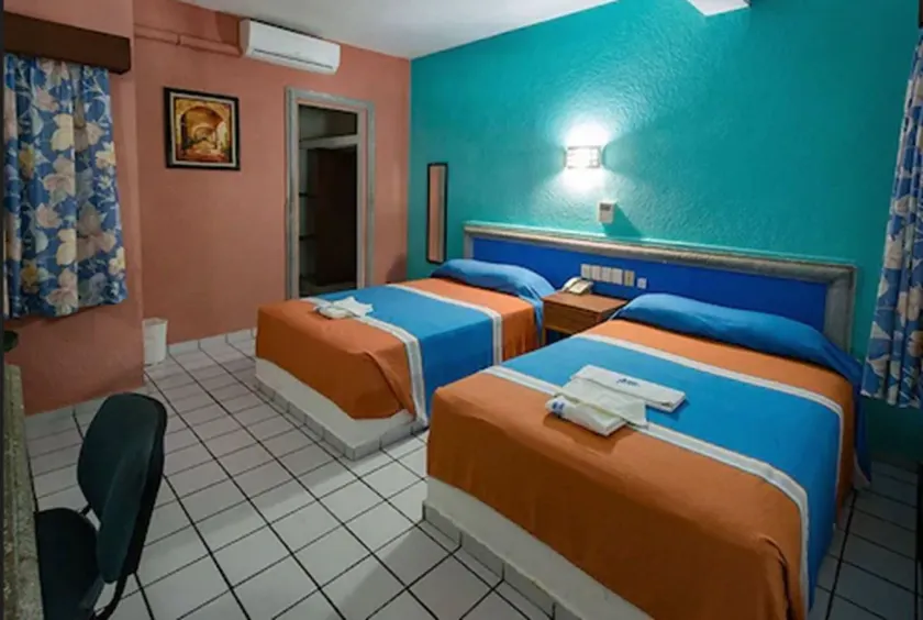 Hotel Acuario Ciudad del Carmen - Image 1
