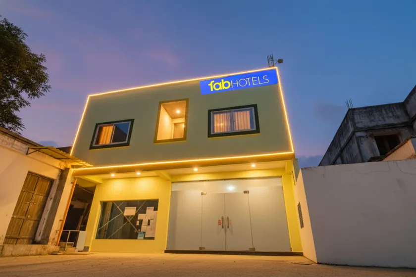 Fabhotel Somnath - Image 1