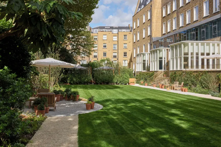 Miiro Templeton Garden - Image 1