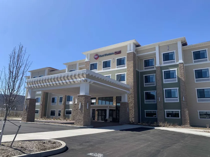 Best Western Plus Horseheads - Elmira - Image 1