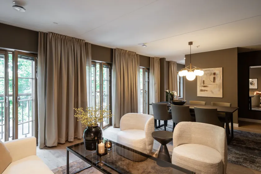 Live and Stay - Ekmanska - Image 1