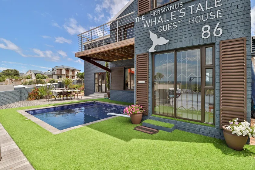 The Whale's Tale Guesthouse - Image 1