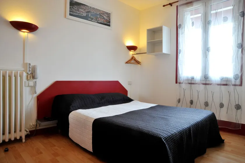 Hotel Les Rosiers - Image 1