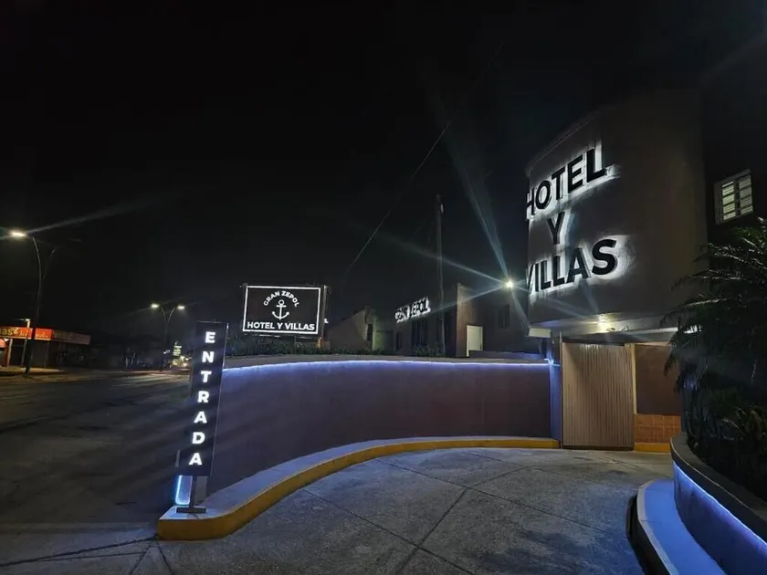 Grand Zepol Hotel y Villas - Image 1