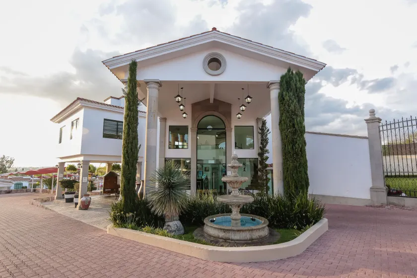 Hotel Real De San Jose - Image 1
