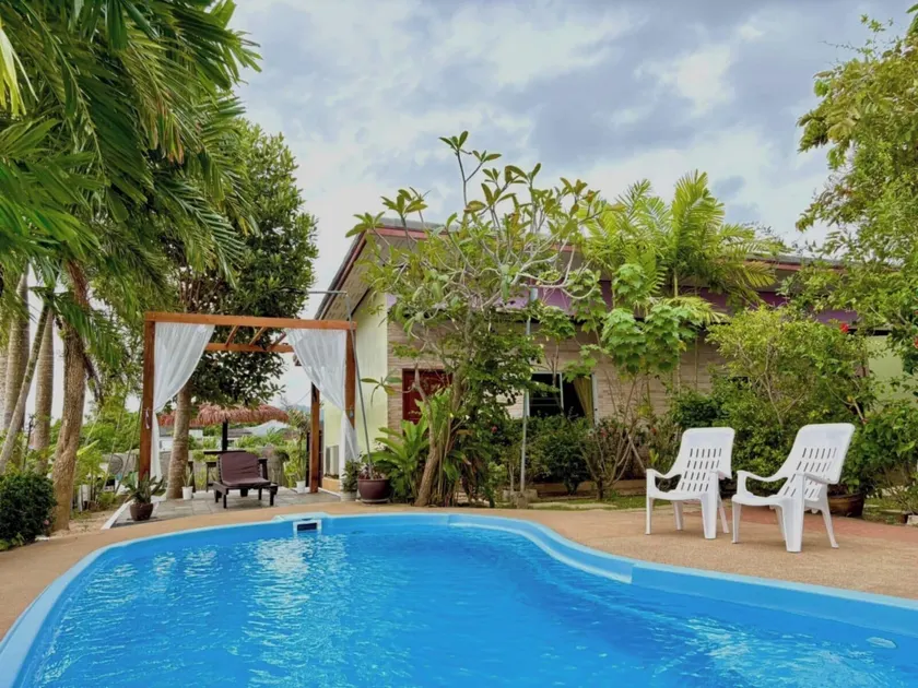 Canal Resort - Image 1
