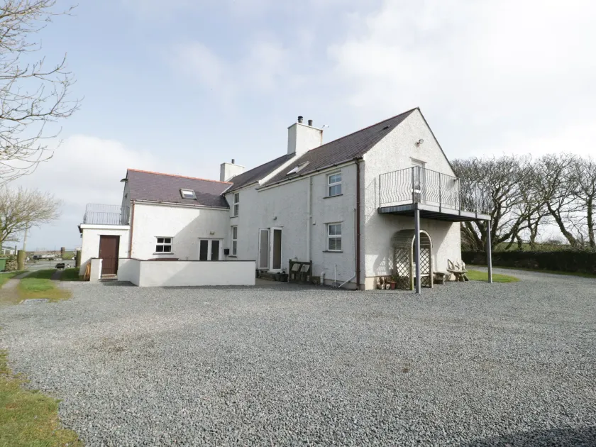 Bodegri Cottage - Image 1