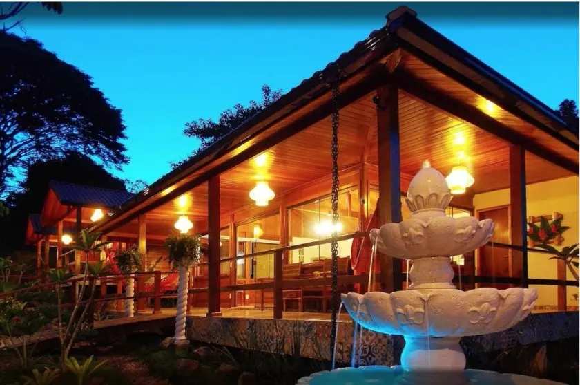 Aratinga Inn - Image 1