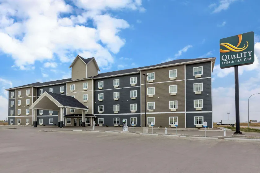 Quality Inn & Suites - Image 1