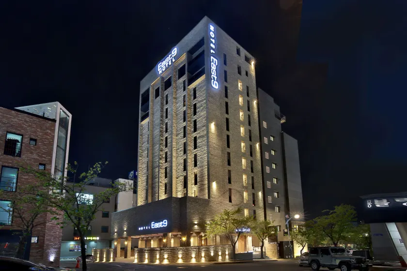 Hotel East9 - Image 1