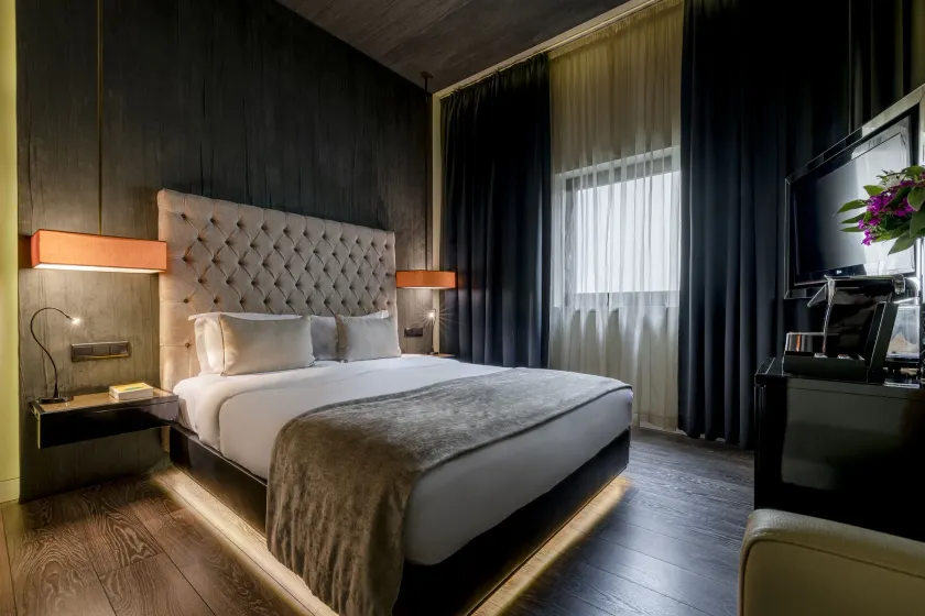 9Hotel Mercy - Image 1