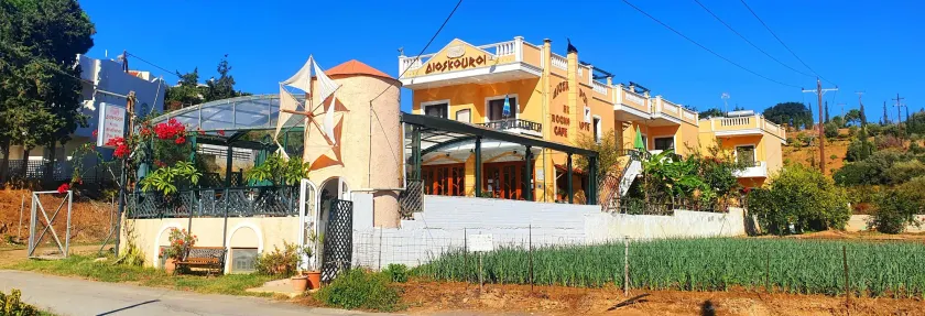 Dioskouroi Apts - Image 1