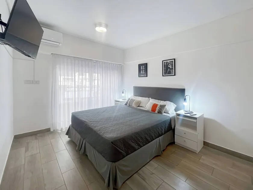 Modern Studio with Amenities and balcony in the Heart of the City - Image 1