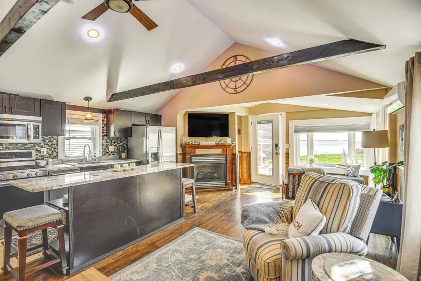 Walk to Beach: Water-view Abode in Portsmouth! - Image 1