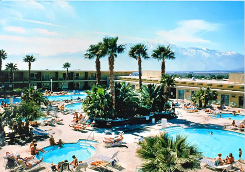 Desert Hot Springs Spa Hotel - Image 1