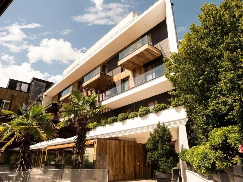 Select Hill Resort - Image 1