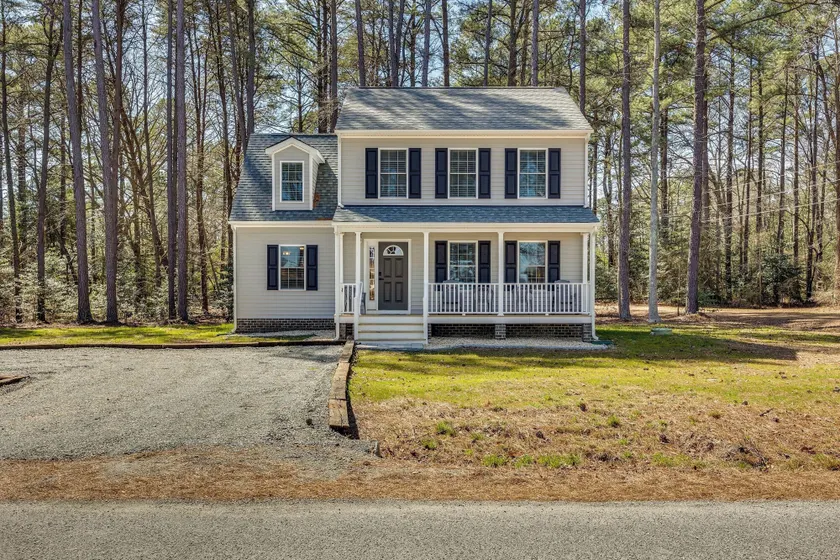 Pet-friendly Home: Spacious Yard + Community Perks - Image 1