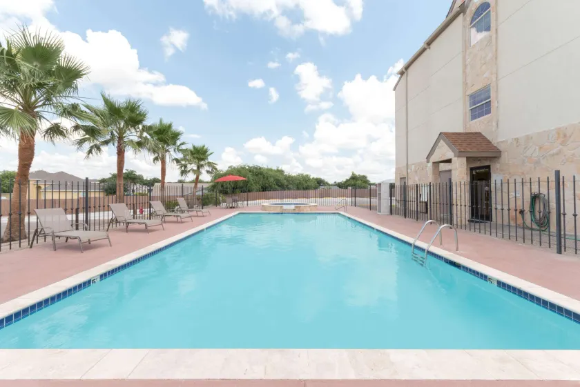 Microtel Inn and Suites Eagle Pass - Image 1