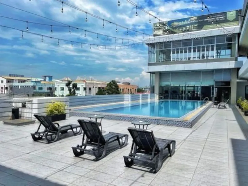 Alltrue Sydney Hotel Batam Center - Image 1
