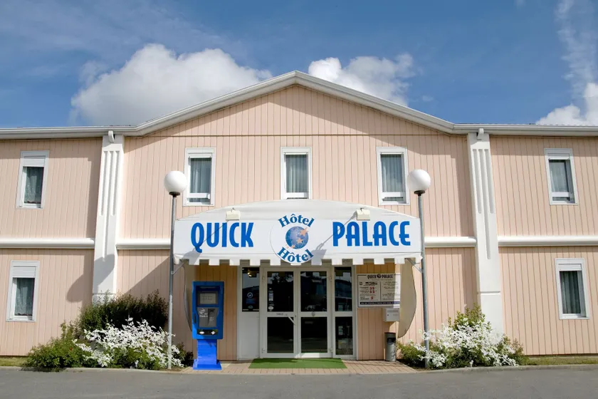 Quick Palace Vannes Hôtel - Image 1