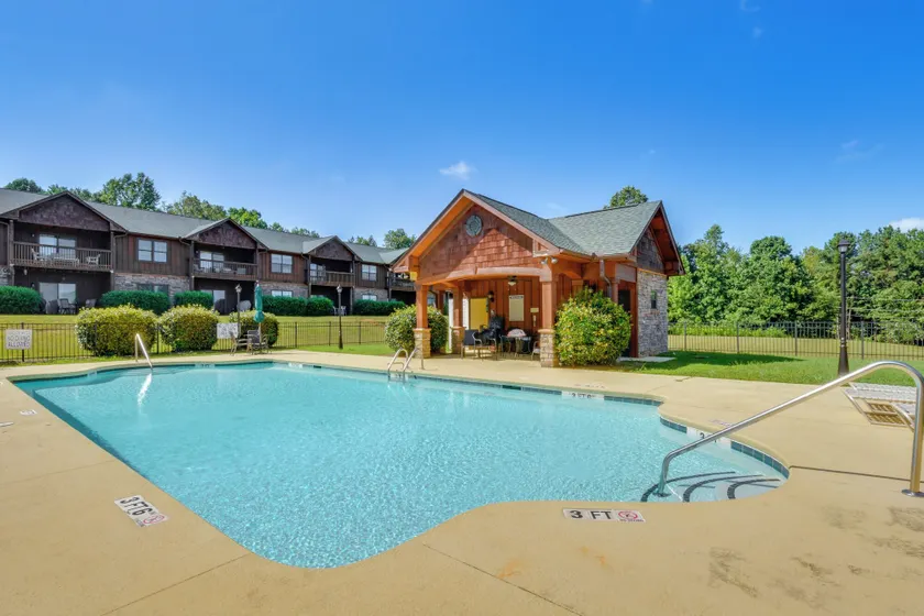 Scenic Outdoor Space: Lake Keowee Retreat! - Image 1