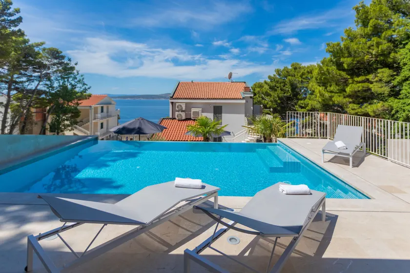 Villa Brela apartments - Image 1