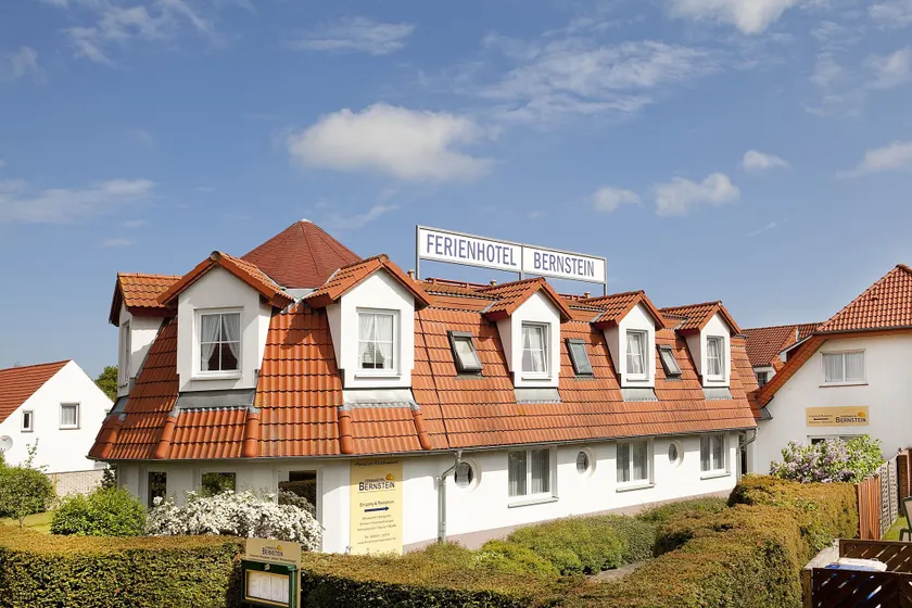 Ferienhotel Bernstein - Image 1