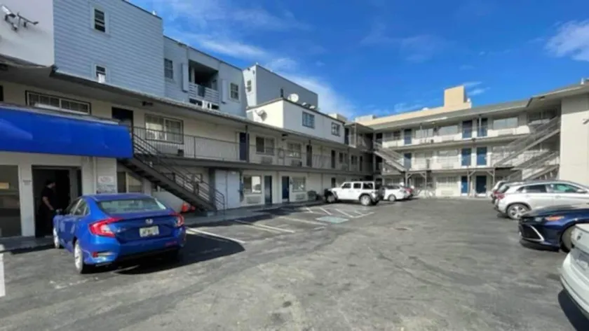 Motel 6 San Francisco CA Lombard Street - Image 1