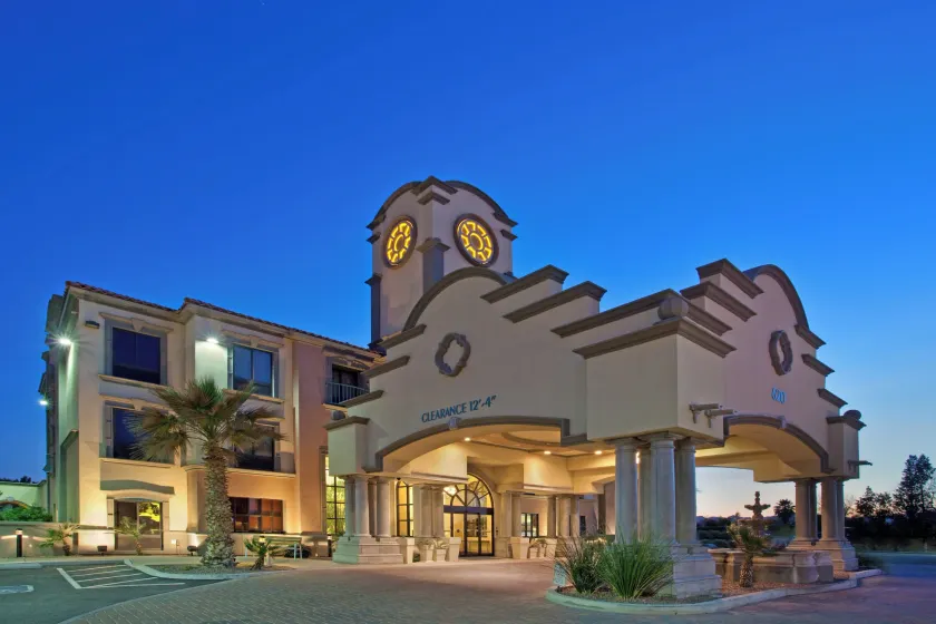 Holiday Inn Express Hotel & Suites Tucson Mall by IHG - Image 1