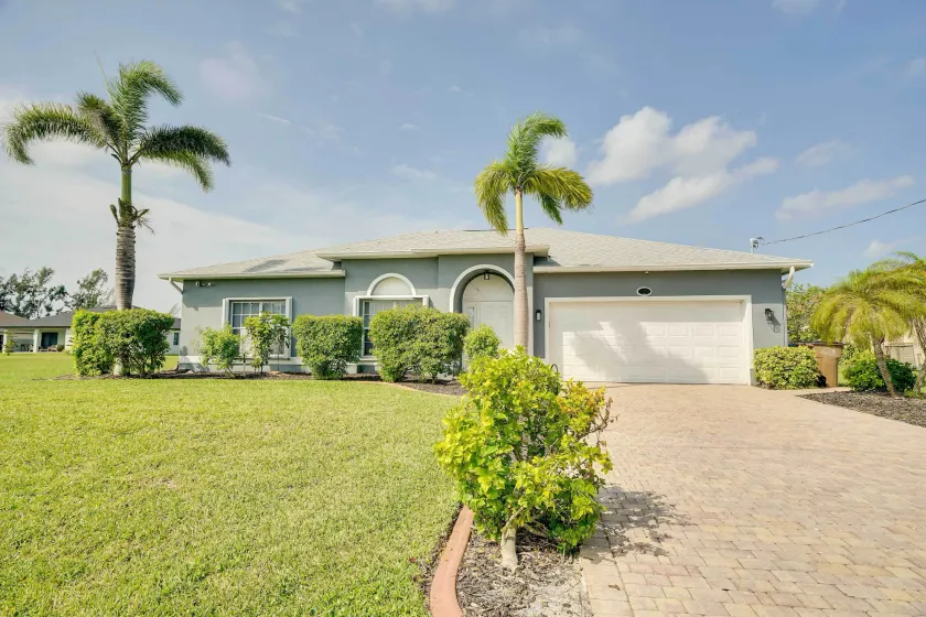 Modern Home w/ Patio & Grill in Cape Coral! - Image 1
