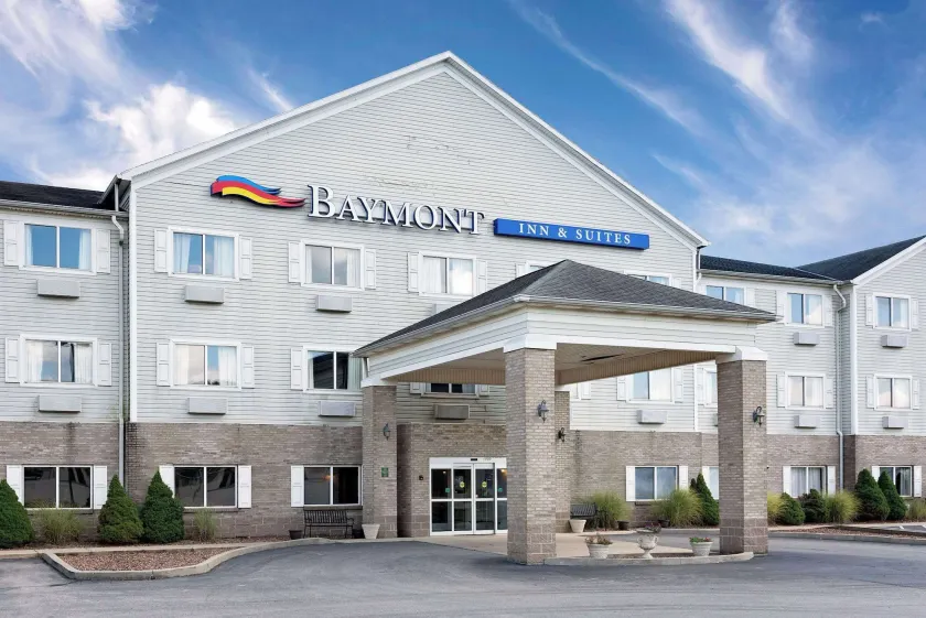 Baymont by Wyndham Lawrenceburg - Image 1