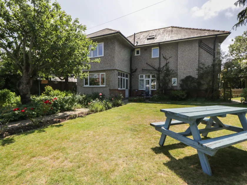 Molly's Place - Image 1