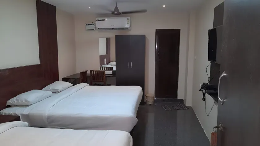 Selvam Residency - Équipements de la chambre