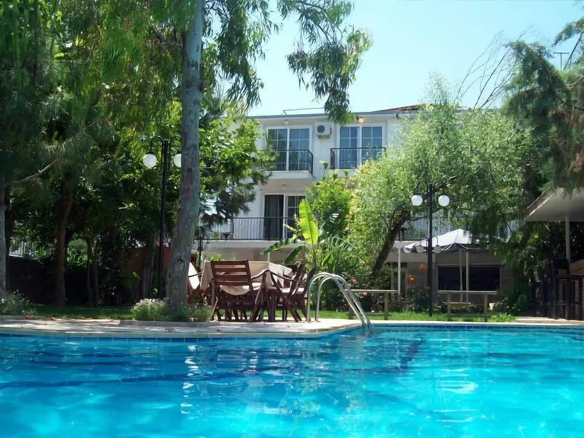 Hotel Vanilla - Image 1