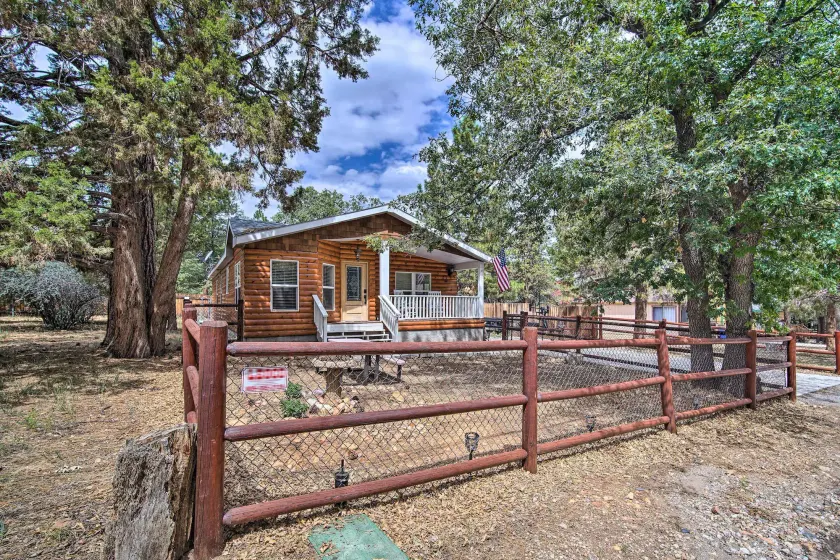 8 Mi to Big Bear Lake & Village: Sugarloaf Cabin! - Image 1