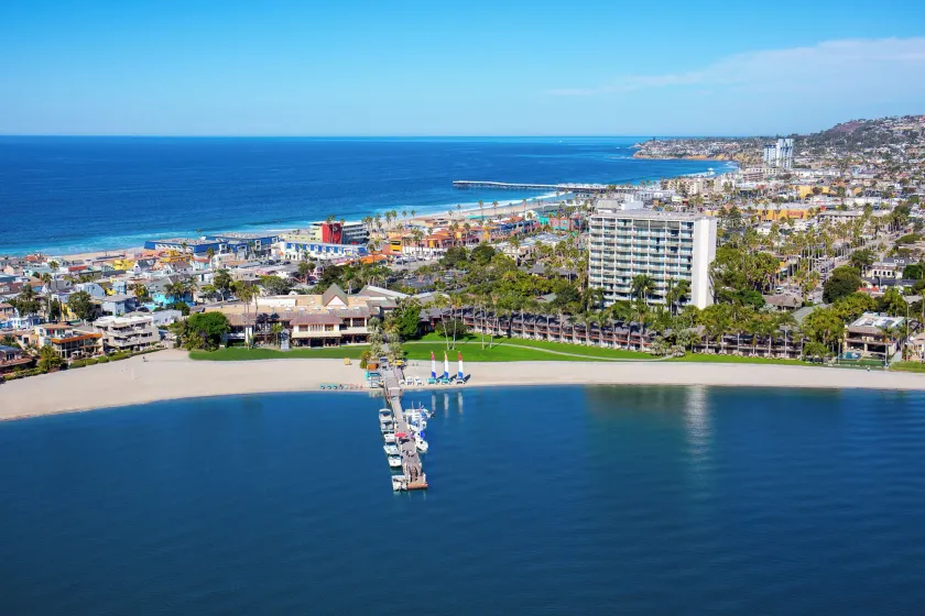 Catamaran Resort Hotel and Spa - Image 1