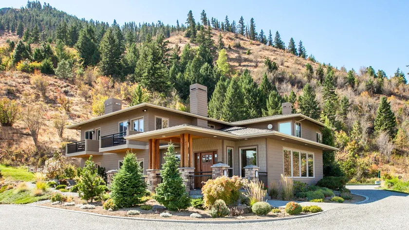 Cascade Valley Inn - Image 1