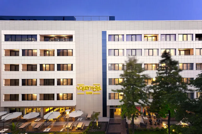 Volley Hotel İzmir - Image 1