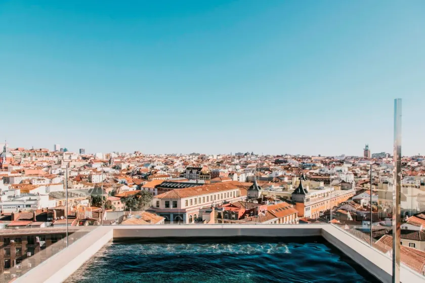Dear Hotel Madrid - Image 1