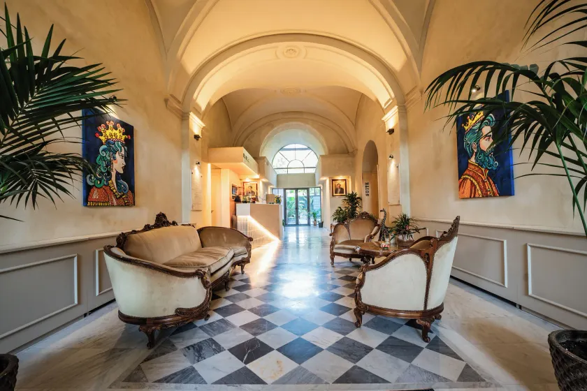 Des Bains Chambre & Suite - Image 1