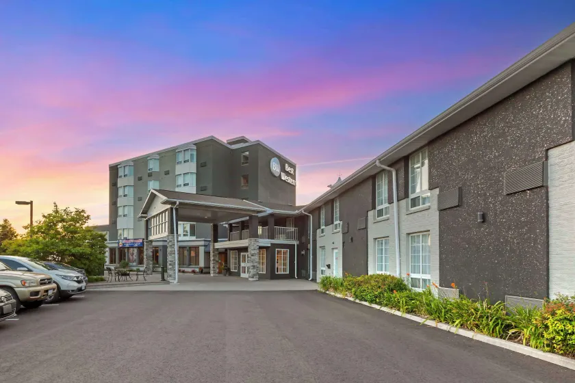 Best Western Milton - Image 1