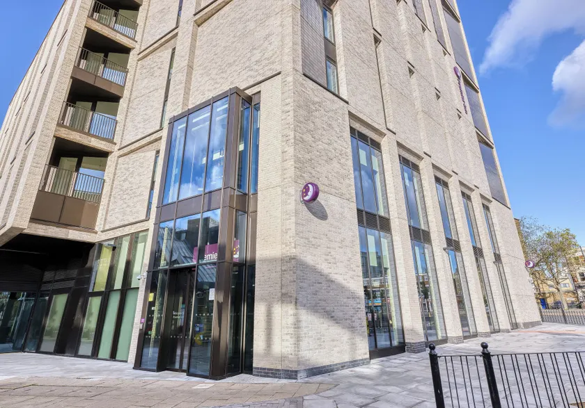 Premier Inn London Canary Wharf - Westferry - Image 1